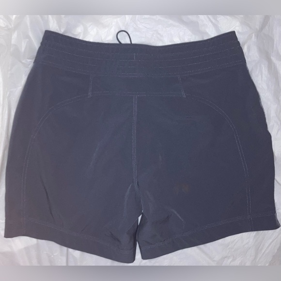 ATHLETIC WORKS WOMEN’sGRAY SWIM TRUNKS DRAWSTRING 2 POCKETS UNISEX  MED EUC - Picture 4 of 12